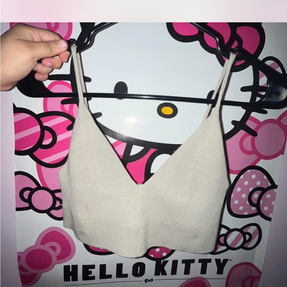 H&M Cream Crop Top